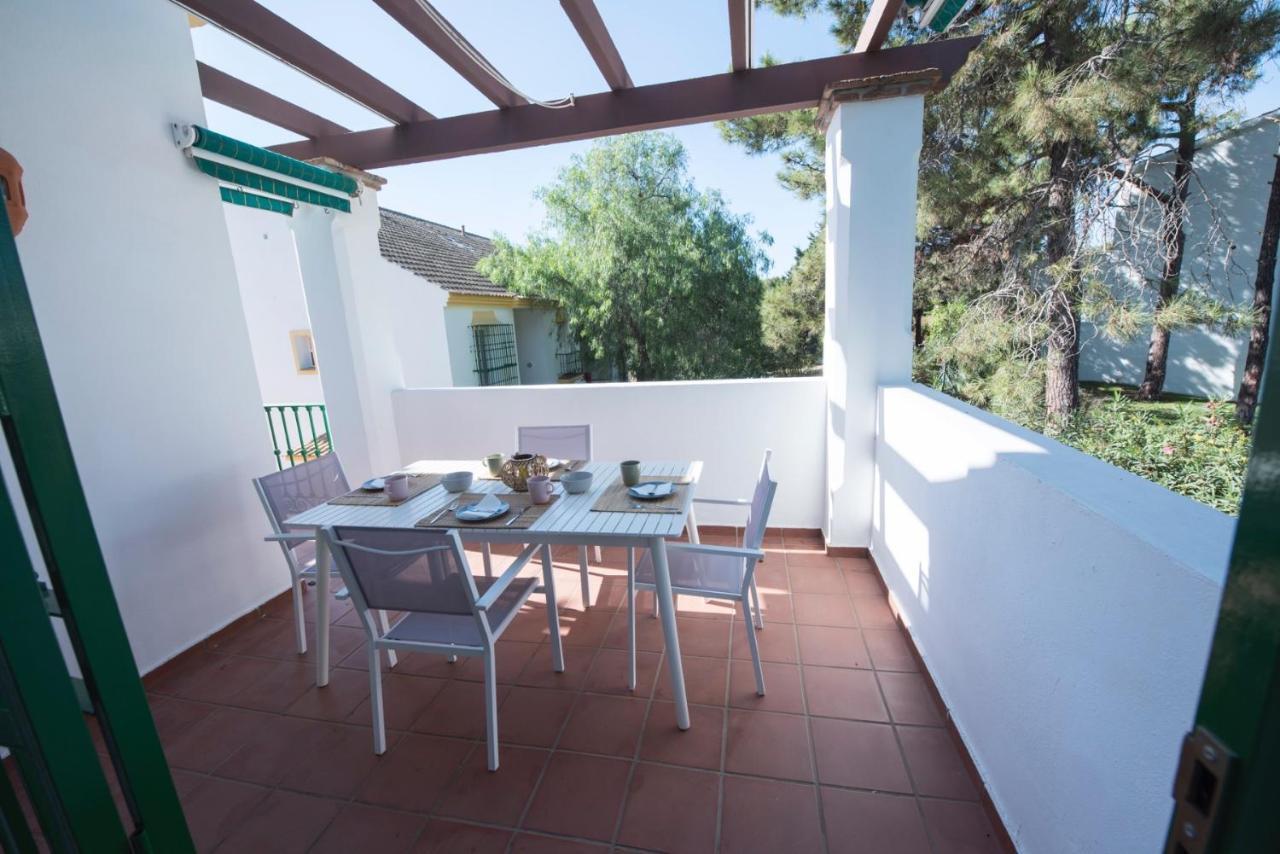 Spacious Flat With Pool In Apartment Marbella